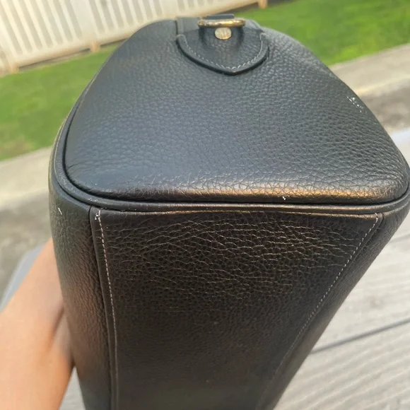 Coach Black Pebbled Leather Medium Rowen With Gold Hardware - Picture 5 of 7